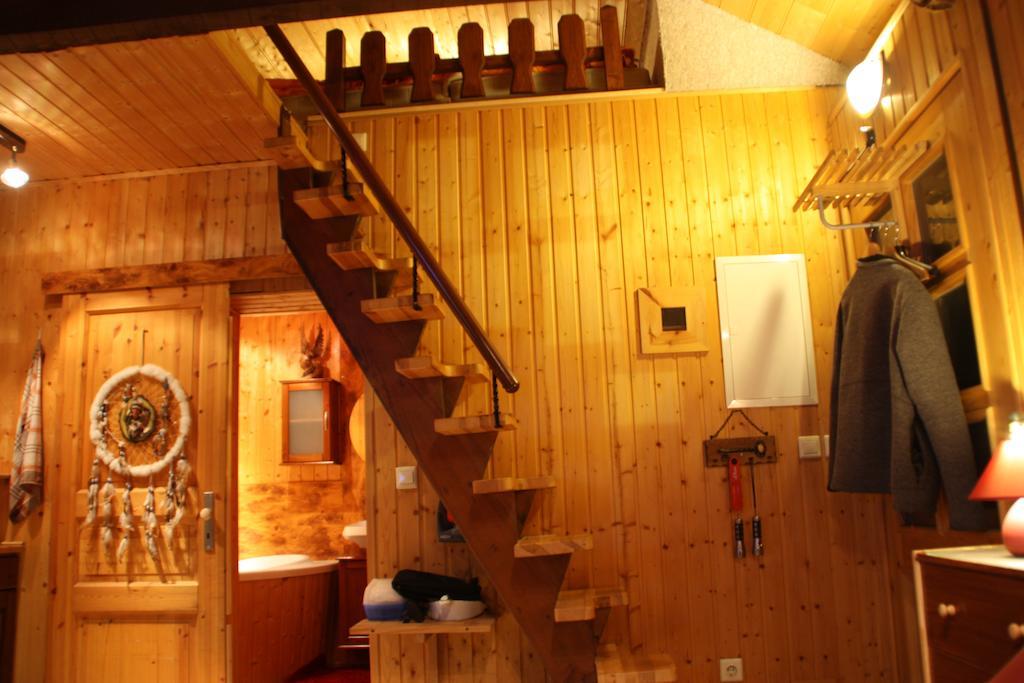 فيلا Norwegisches Holzhaus نيوروبين الغرفة الصورة